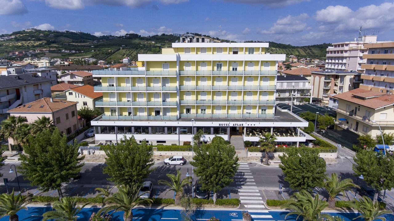 Hotel Atlas Alba Adriatica Exterior foto